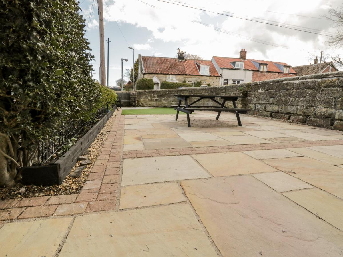 The Lodge Whitby Exterior photo